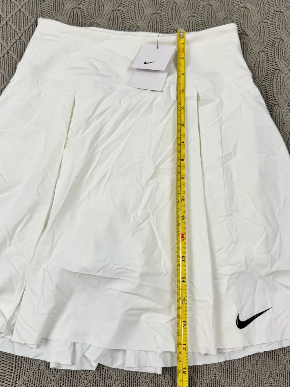 Nike White Pleated Golf/Tennis Skort with Black Swoosh XS - Picture 6 of 13